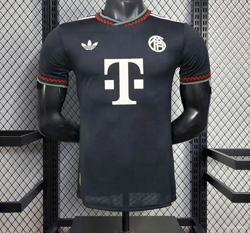 Camiseta Bayern Munich 2025/26 TERCERA MANGA CORTA VERSION JUGADOR